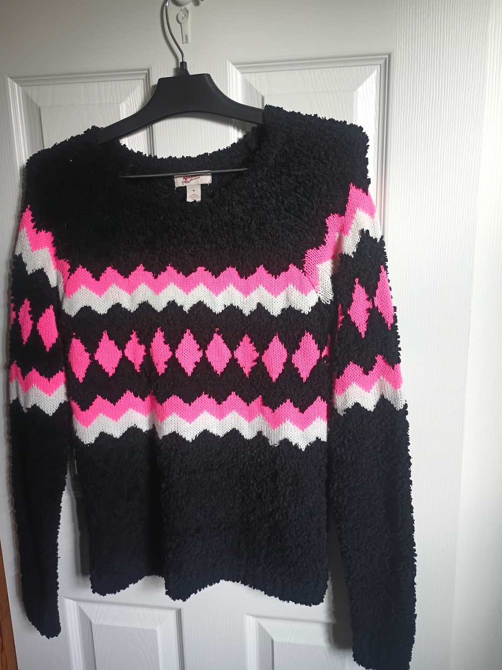 Arizona Jean Company Women's Diamond Chevron Sweater